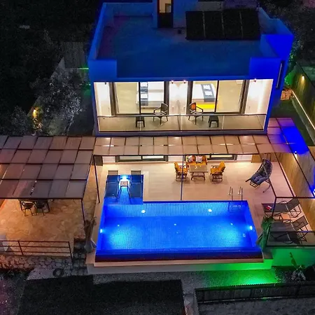 Villa Albedo Blue
